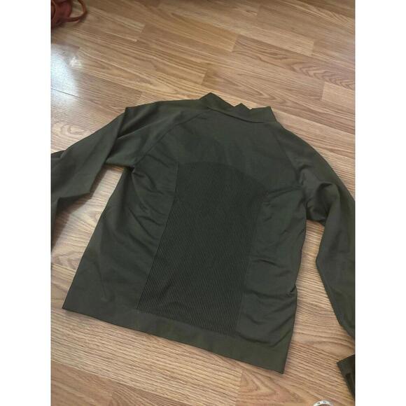 VS PINK Active Seamless Half Zip Cropped pullover Size M/L - Picture 7 of 9